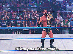 tumblr_msmjsref4e1r270ozo3_250.gif