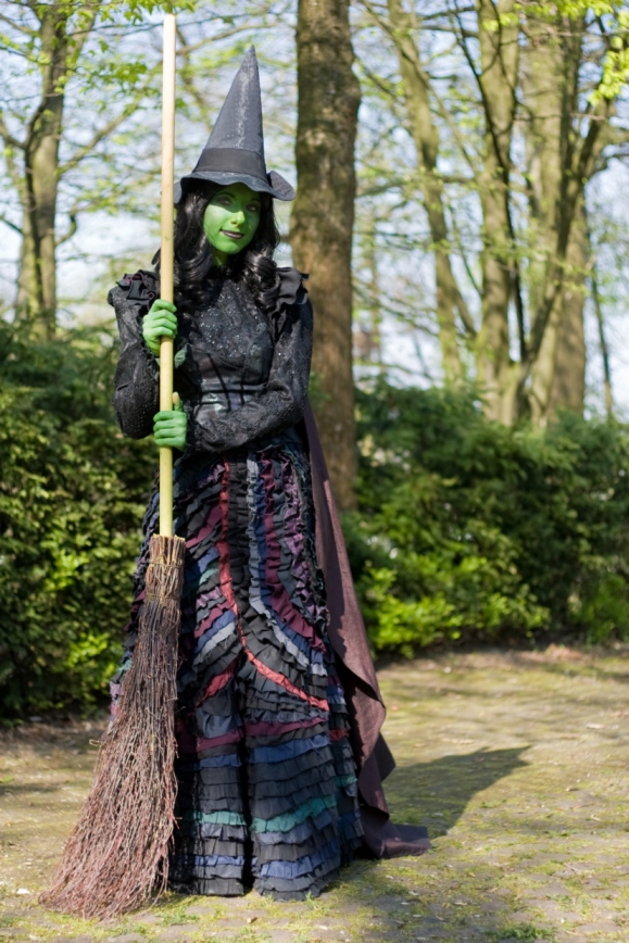 Wicked___Elphaba_by_Rayi_kun.jpg