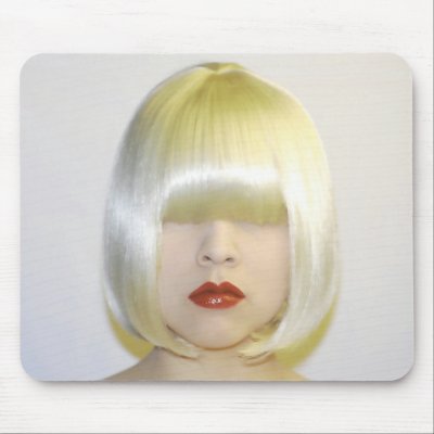 wig_mannequin_make_up_mousepad-p144750498401433561z8xsj_400.jpg