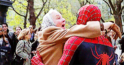 tumblr_n5l1514yYw1qgr036o7_r1_250.gif