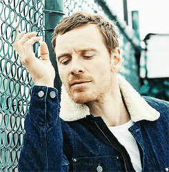 tumblr_nuj501RJwR1smcryio1_250.gif
