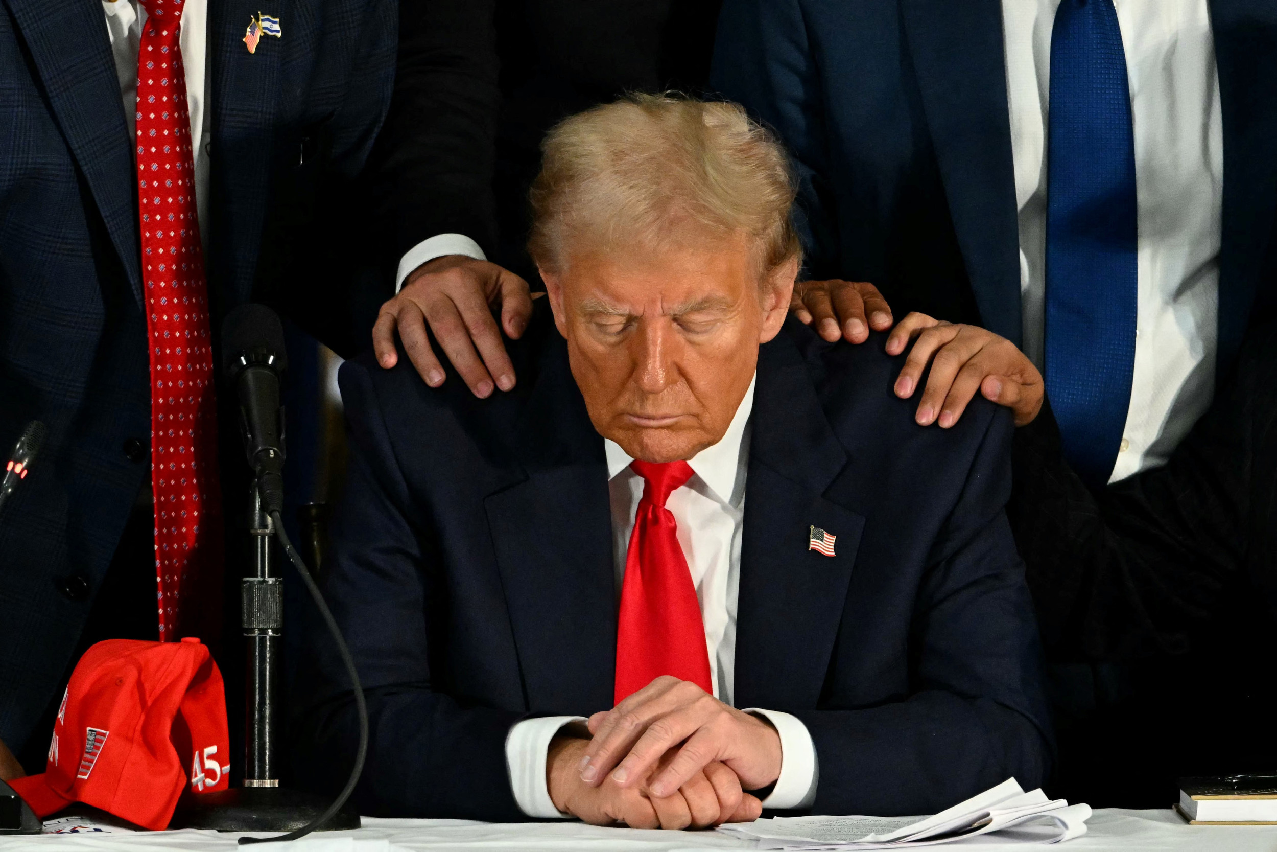 www.newsweek.com