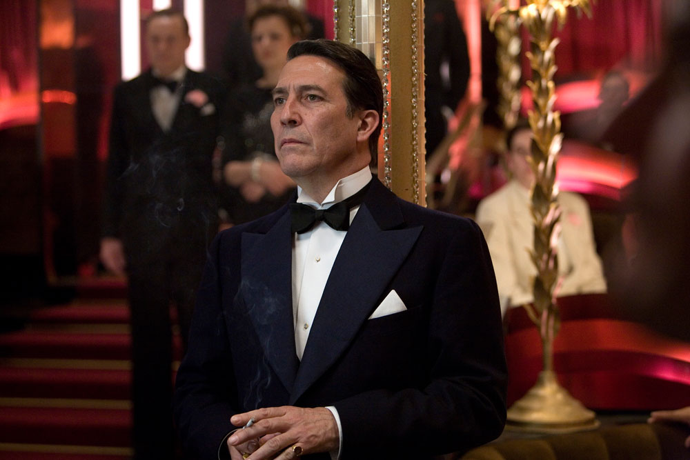 ciaran_hinds.jpg