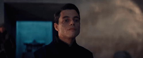 safin-james-bond-vilain.gif