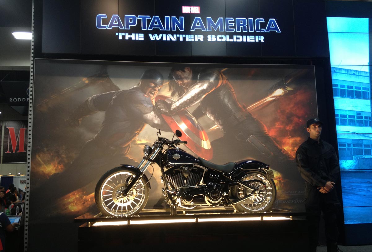 captain-america-motorcycle-comic-con-winter-soldier.jpg