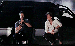 tumblr_m5hbc4S07x1qdhps7o9_r1_250.gif