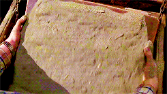 tumblr_n1ohf8Pavi1qm7xlio5_250.gif