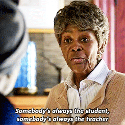 tumblr_nk250xmWH11u0p9x5o2_r1_250.gif