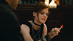 tumblr_nsopv93RKr1ut8i28o4_250.gif