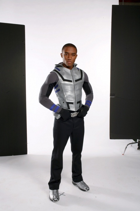 Cyborg-smallville-10795044-480-720.jpg