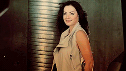tumblr_lpjrj2i6Yx1qdm4v9o3_250.gif