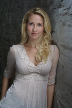 anna-camp.jpg