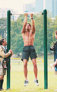tumblr_m9q3fmij5P1qewrcwo3_r1_250.gif