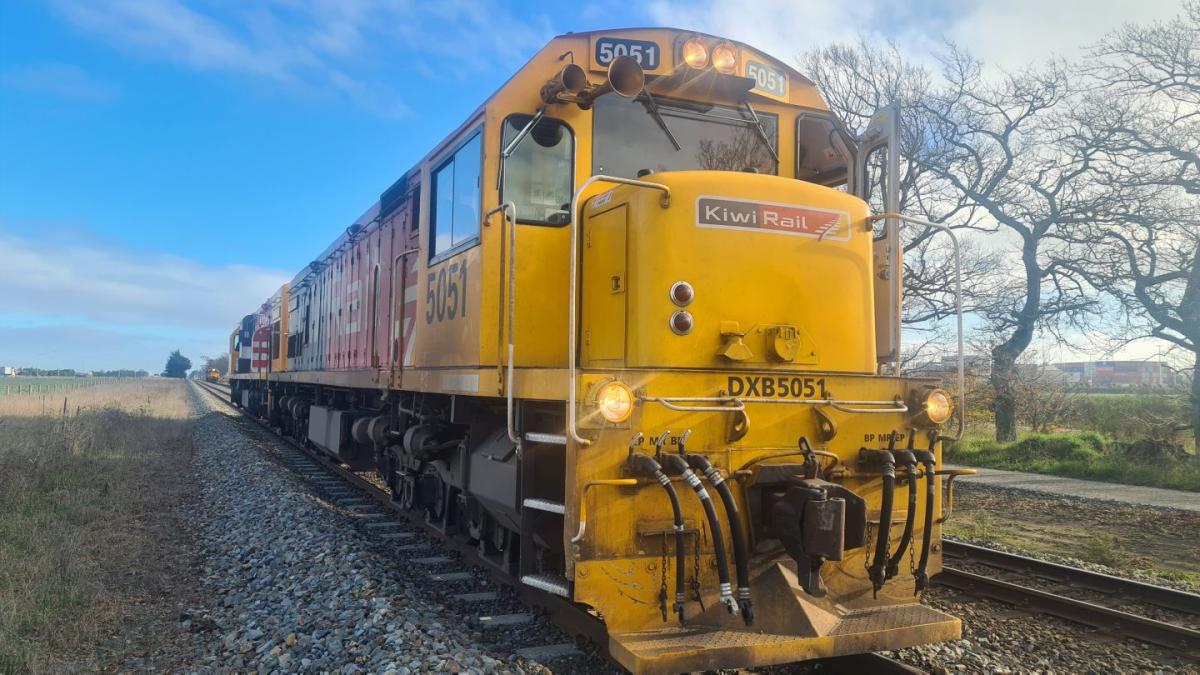 tracks-trains-locos-01_0.jpg