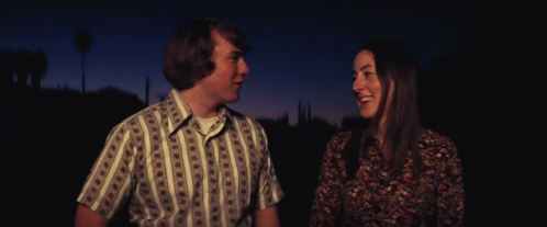 licorice-pizza-paul-thomas-anderson.gif
