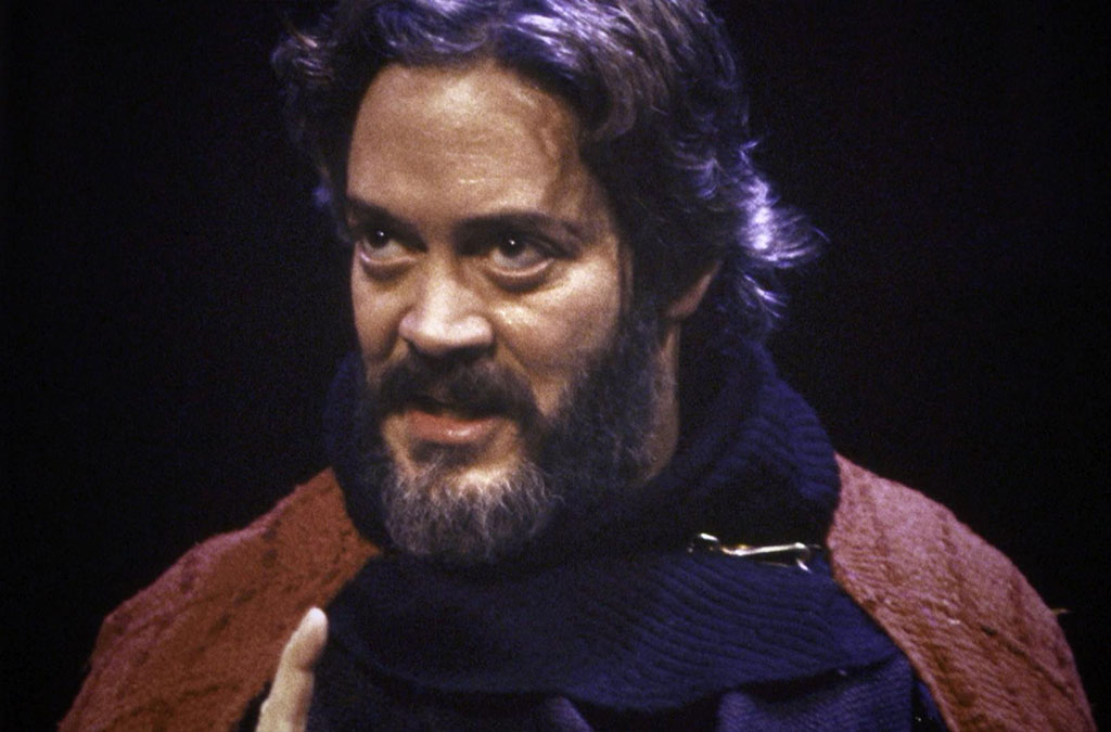 Raul_Julia_web-1.jpg