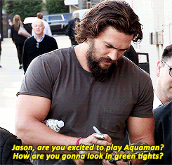 tumblr_nvm8toxhbj1udwsc5o1_250.gif