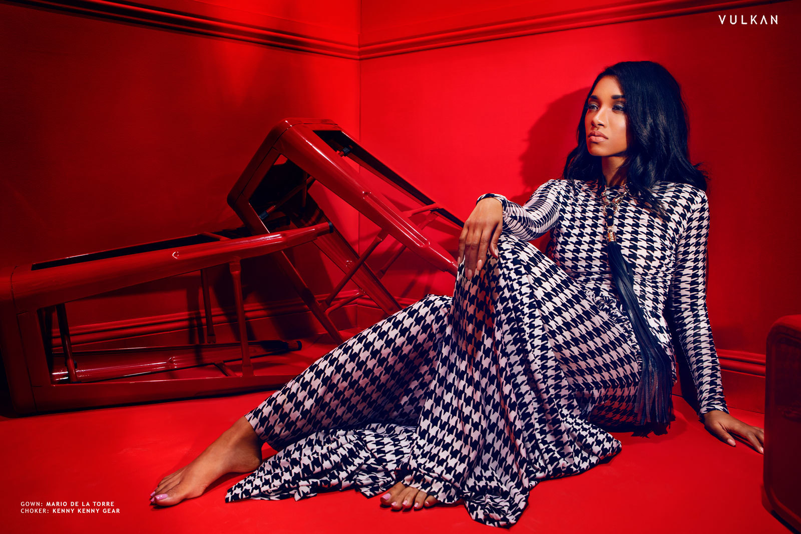 Candice-Patton-Feet-2767371.jpg