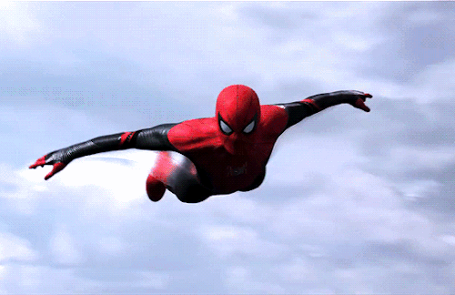 tom-holland-spider-man-flying-prk2fipzm6jturej.gif