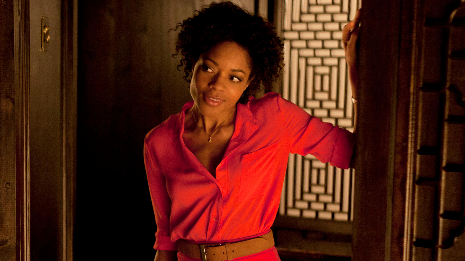 naomie-harris-skyfall-1.jpg