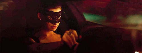 anne-hathaway-selina-kyle.gif