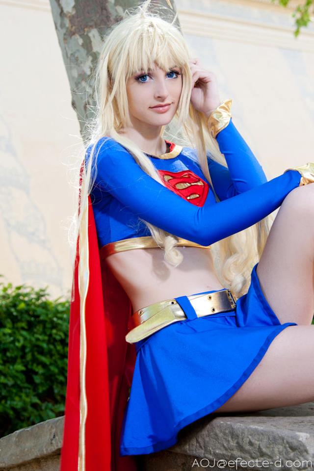 supergirl_by_ivettepuig-d4ysu5n.jpg