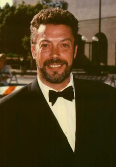 1cc5bddc3963b66428132fca0ad49ef2--tim-curry-curries.jpg