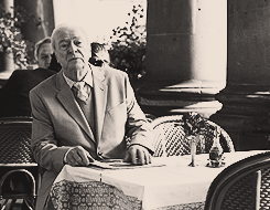 tumblr_mdimzm9Gsh1qe3p9bo7_250.gif