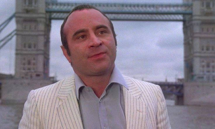 b3c5ceb31e393dbd79acf4f35d1374ec--bob-hoskins-good-friday.jpg
