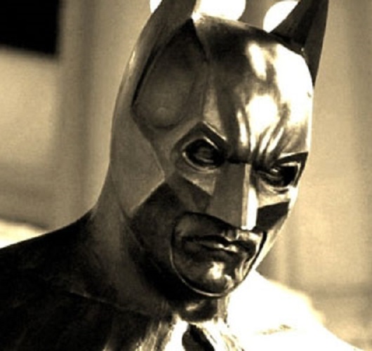 Dark-Knight-Rises-Statue.jpg