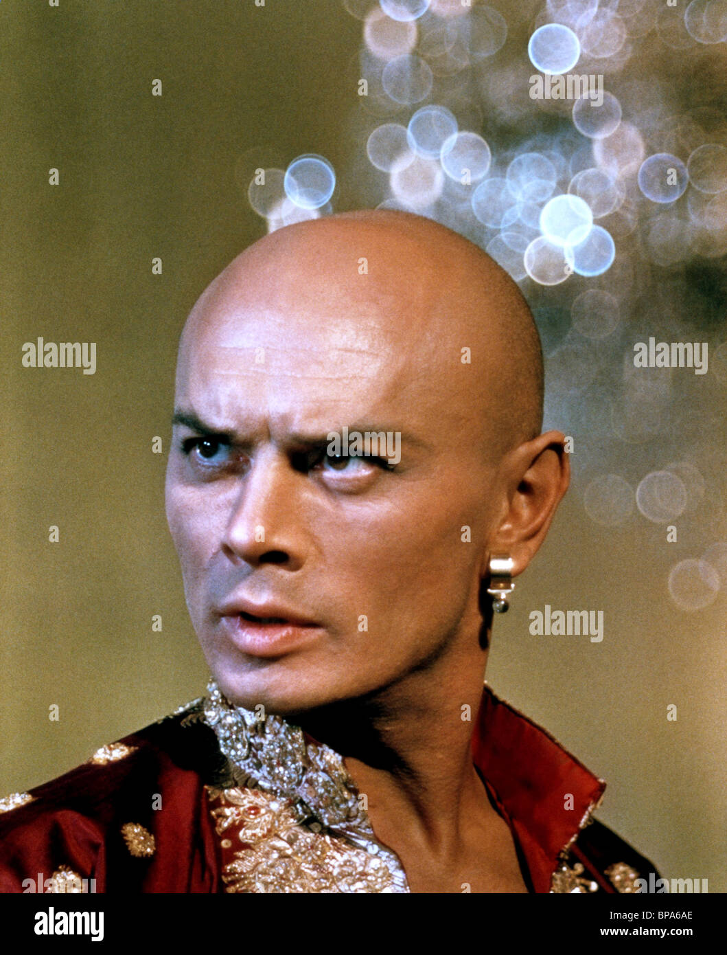 yul-brynner-the-king-and-i-1956-BPA6AE.jpg