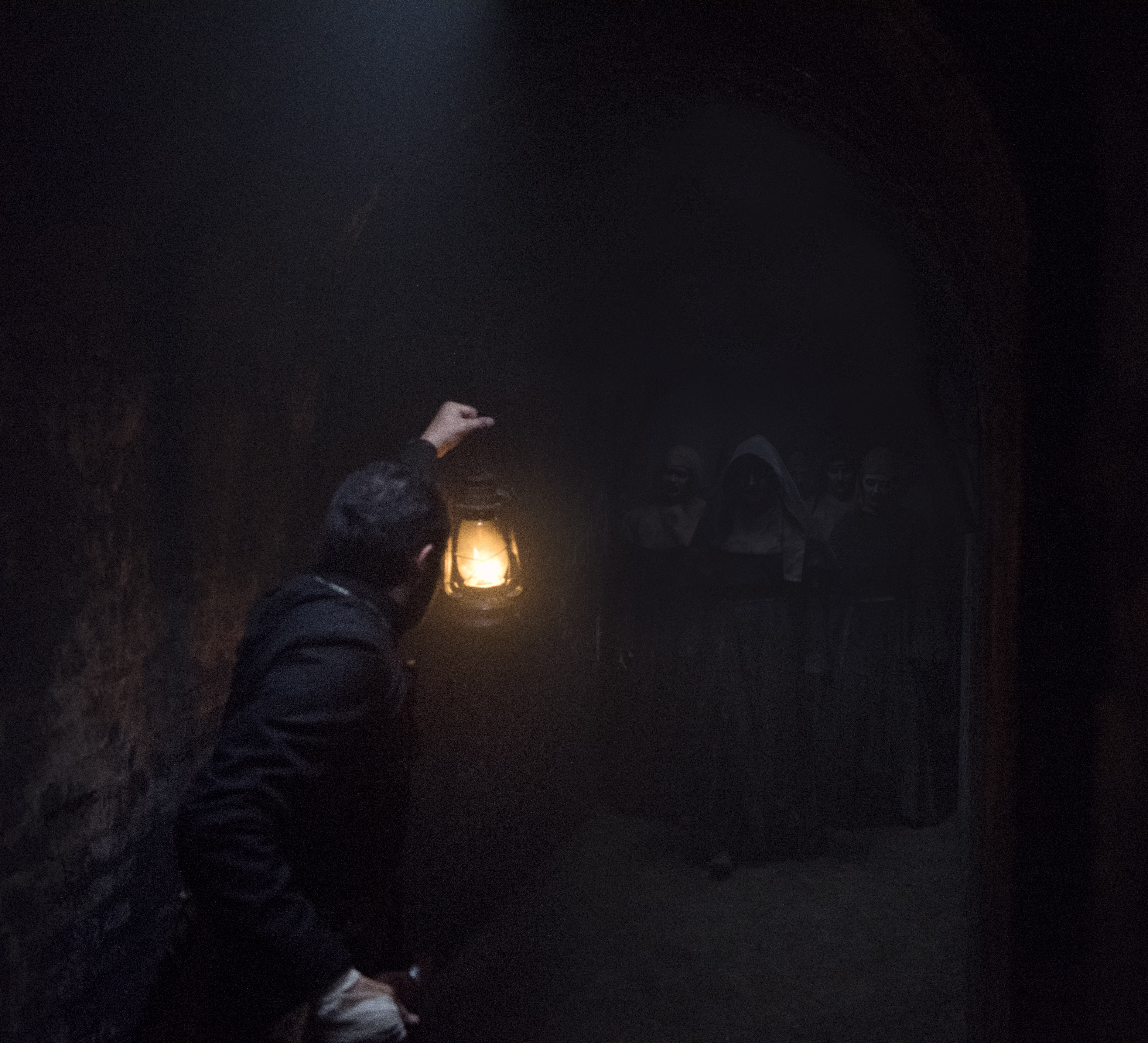 NUN-09092r.jpg