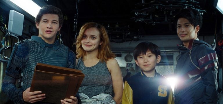 ready-player-one-768x360.jpg