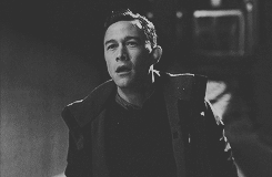 tumblr_med5qoaQQ01rogb13o5_r1_250.gif