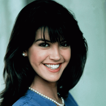 phoebe-cates-net-worth-415-415.gif