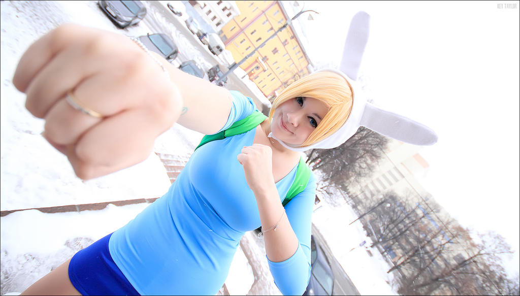 falcon_puuuunch__by_yokoomi-d5u5isr.jpg