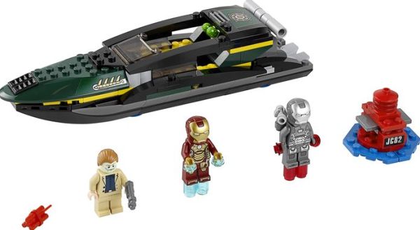 iron-man-3-lego-extremis-sea-port-battle.jpg
