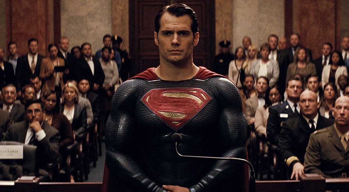 HenryCavillSupermanDCEU.jpg