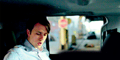 tumblr_ntlguiTyfN1rlpdfuo7_r1_250.gif