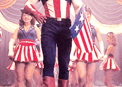 tumblr_ncow8pFjuX1tx78pvo5_250.gif