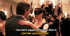 tumblr_mdjtnsfBST1qbwsdco1_r2_250.gif