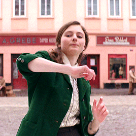 b370d5d97f0616b66330644ddfa3118d.gif
