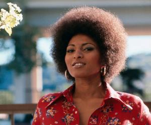 pam-grier-1.jpg