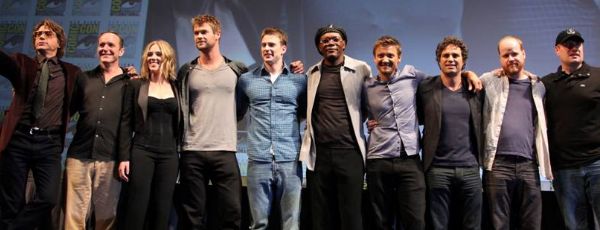 the_avengers_comic_con_cast_slice.jpg