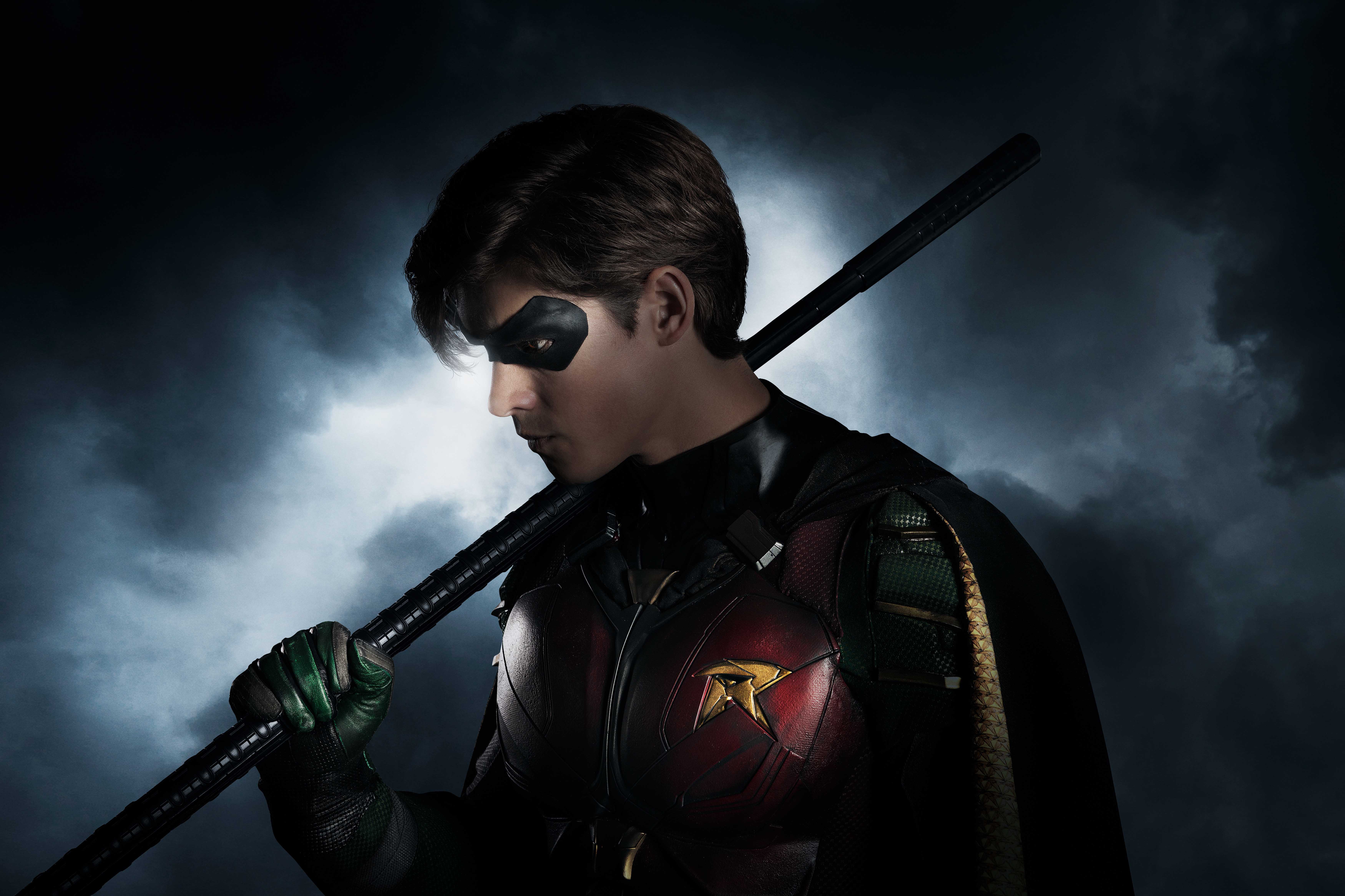 TITANS_ROBIN-First-Look-Final.jpg