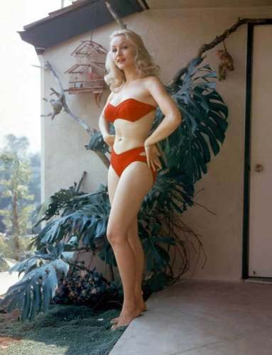 julie-newmar-14.jpg