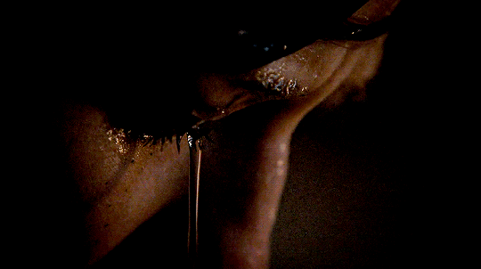 tumblr_opmj340OcV1tu4c7to3_540.gif