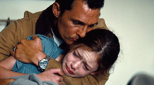 interstellar-cooper-hugs-crying-murph-u71dcpvh9dt3ict2.gif