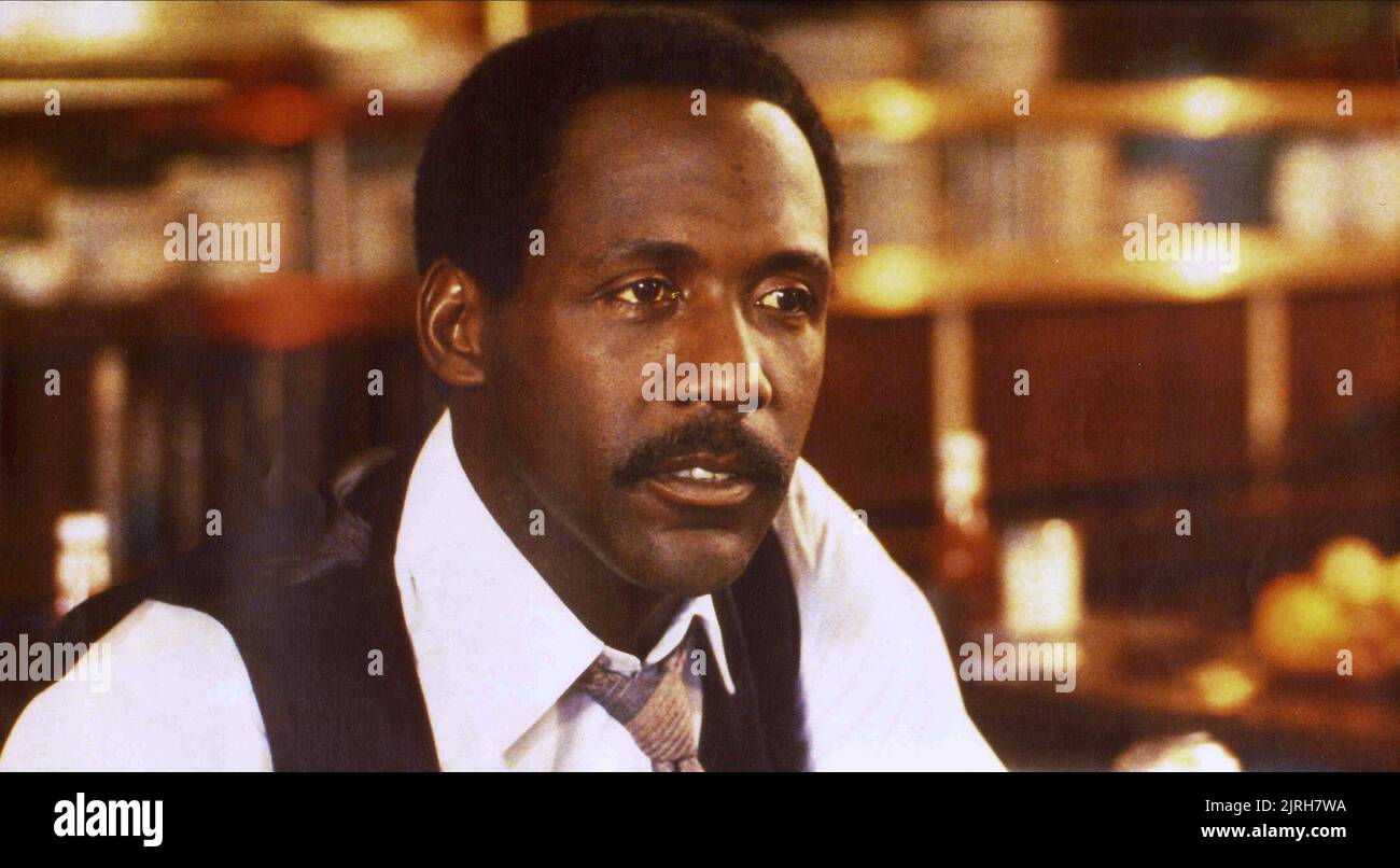 richard-roundtree-q-1982-2JRH7WA.jpg