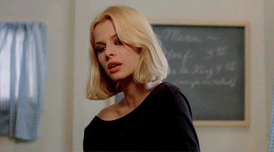 tumblr_nlmh2mm6Yn1s9f8i8o1_540.gif